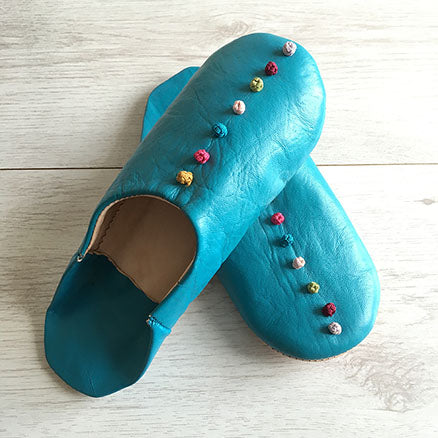 MOROCCAN POM POM BABOUCHE SLIPPERS – TURQUOISE - craftkechbrand