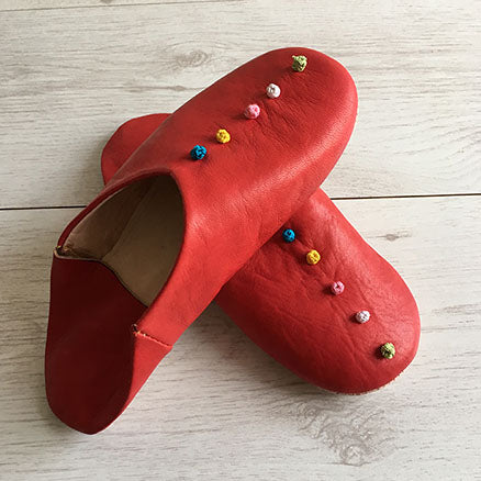 MOROCCAN POM POM BABOUCHE SLIPPERS – RED - craftkechbrand