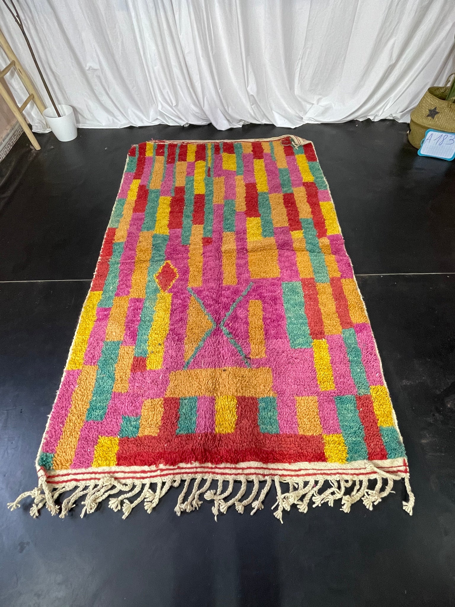 Fabulous Handmade Rug - craftkechbrand