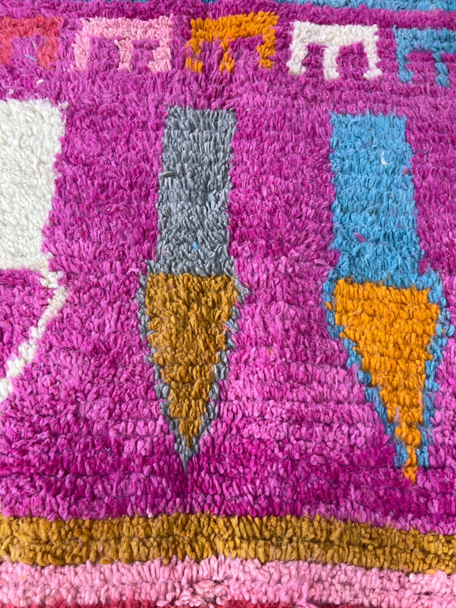 SHEEP WOOL RUG, Moroccan Rug - craftkechbrand